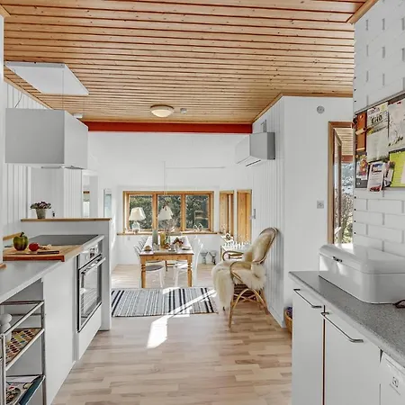 펜션 Amazing In Karrebksminde With 3 Bedrooms *