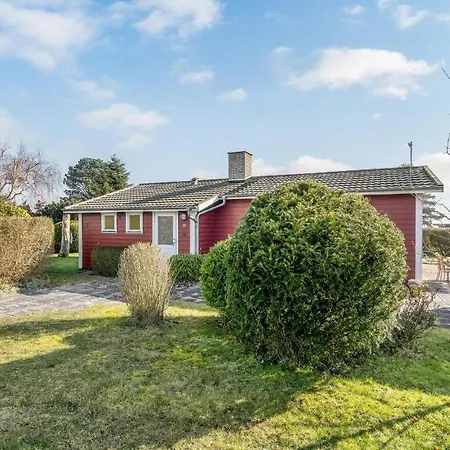 Amazing In Karrebksminde With 3 Bedrooms 펜션 *