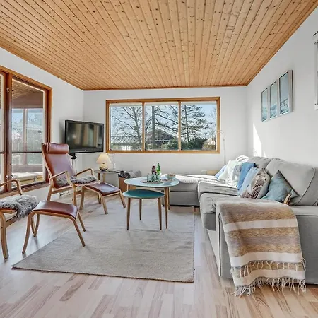 Amazing In Karrebksminde With 3 Bedrooms Karrebæksminde