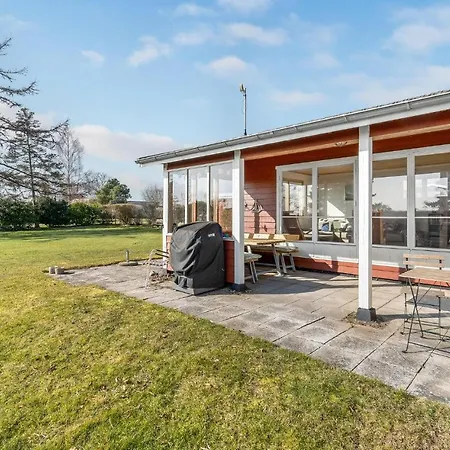 Amazing In Karrebksminde With 3 Bedrooms 펜션 Karrebæksminde