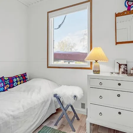 Amazing In Karrebksminde With 3 Bedrooms 펜션 *
